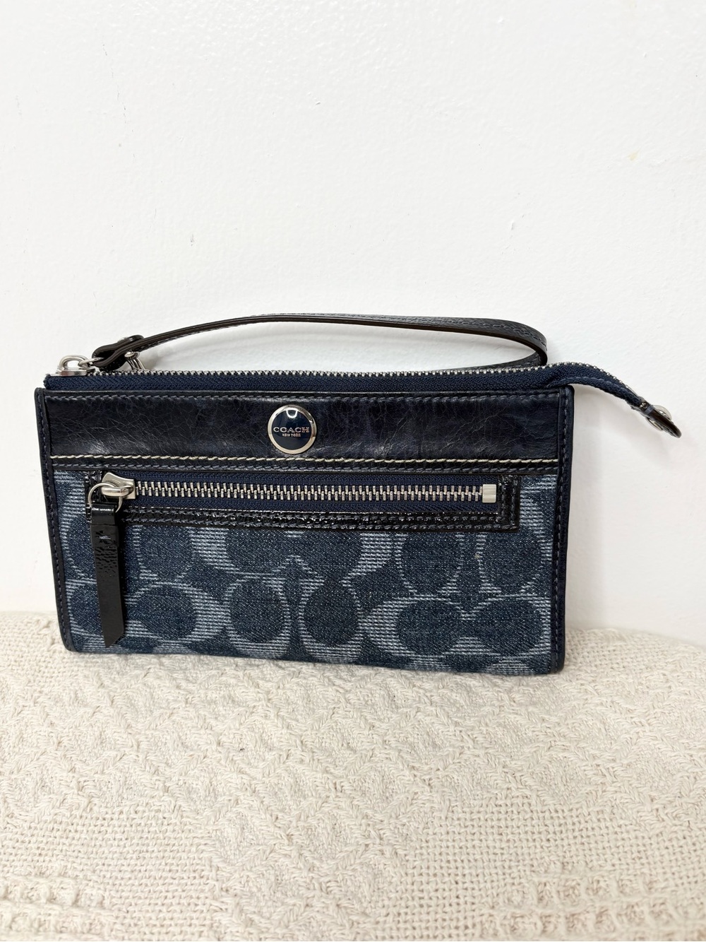 Y2K Coach Poppy Signature Denim Large Clutch Wristlet Indigo Blue Clutch 47035